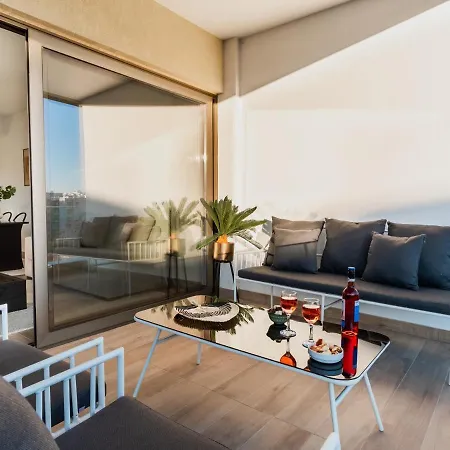 Breathtaking Balcony Views From This Vacation Home On Top Of The World Apartment