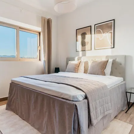 דירה Breathtaking Balcony Views From This Vacation Home On Top Of The World *